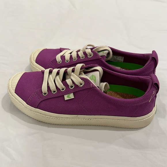 Cariuma Women’s Sneaker Shoes Size 7.5 - Picture 2 of 7
